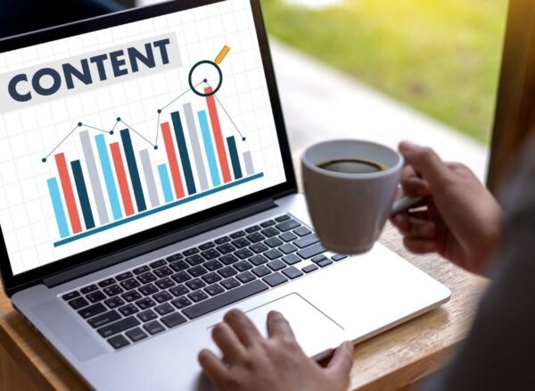 Going Viral-How-to-Create-Share-Worthy-Content-for-Dental-Practice-Marketing (1)